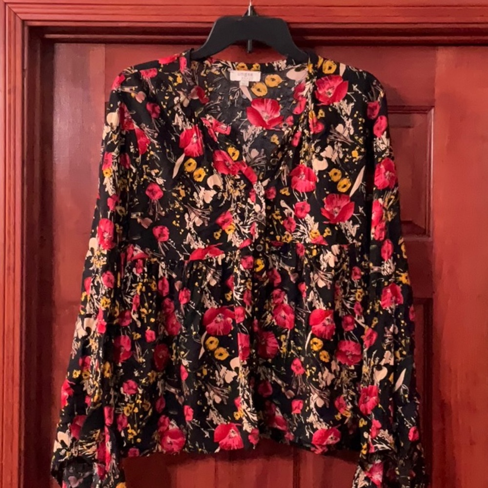 Umgee Black and Pink Ruffled Long Sleeve Blouse